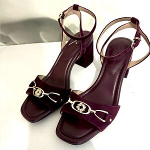 White House Black Market sandals